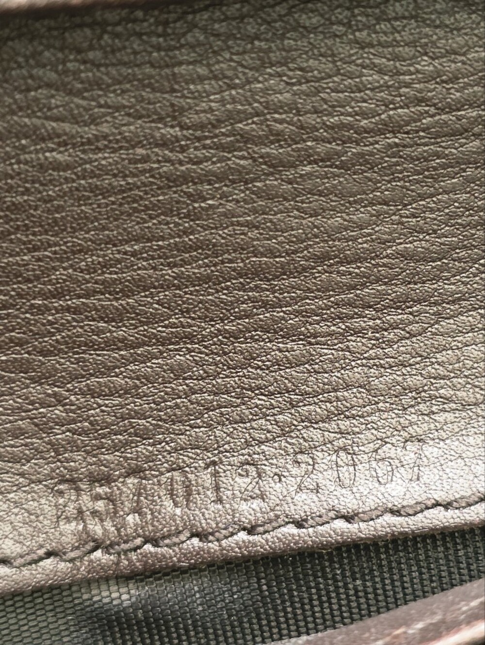 Gucci Guccissima Brown Leather Flap Wallet Gold Hardware COA - Picture 15 of 16